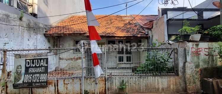 Rumah Tua Hitung Tanah Di Bendungan Hilir, Jakarta Pusat 1