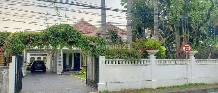 Rumah Asri Siap Huni Di Menteng, Jakpus 1