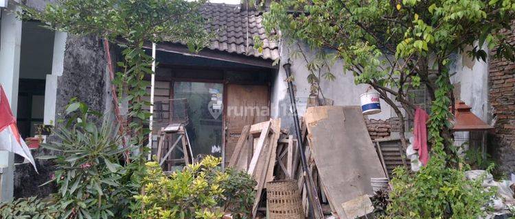 Rumah Butuh Renovasi Unfurnished SHM di Dinar Mas Utara, Semarang 1