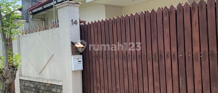 Rumah Bagus Unfurnished SHM di Jl. Karangrejo Tengah, Semarang 1