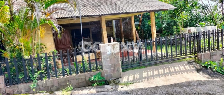 Rumah Bagus di Jl Gombel Permai Ngesrep Banyumanik , Semarang 1