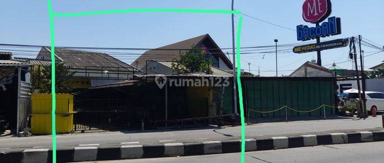 Dijual Ruang Usaha di Jl. Wolter Monginsidi, Pedurungan  1