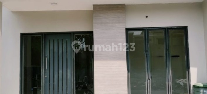 Disewakan Rumah di Jl. Foresta Amaya 1
