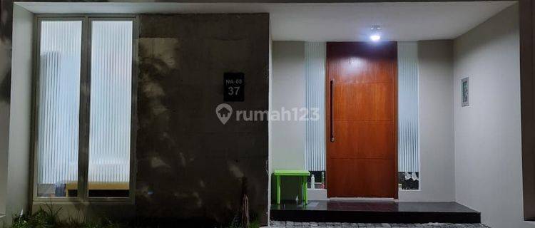 Rumah semi furnish di citraland surabaya Sudah Renovasi 1