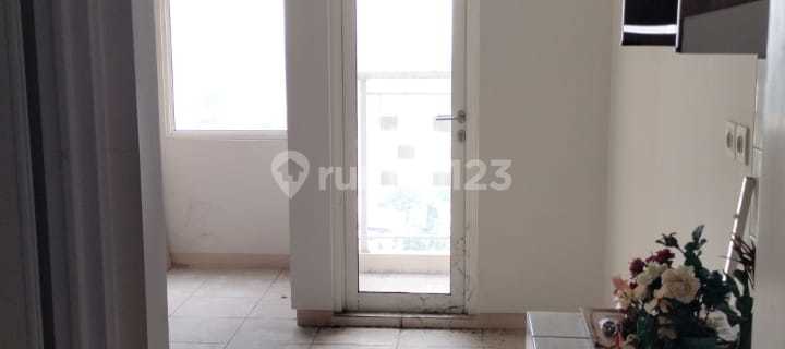 For Rent Springlake Studio Apartment Cheap in Bekasi City Center 1