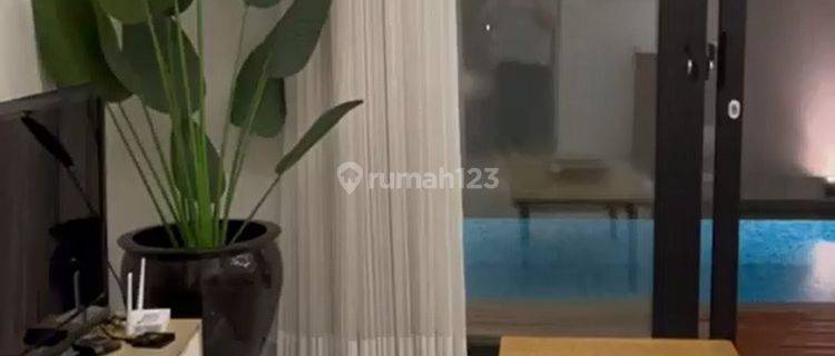 RUMAH KBP JINGGANAGARA DENGAN KOLAM RENANG 1