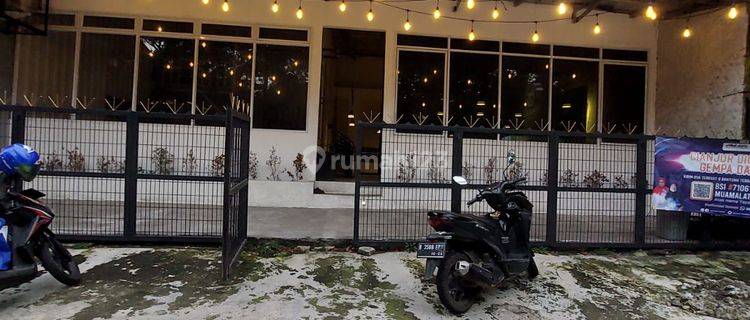 Cafe Murah Area Startegis Full Furnished 1