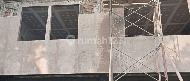 For Rent 3-Story Shop House on Mainroad Cimahi. 1