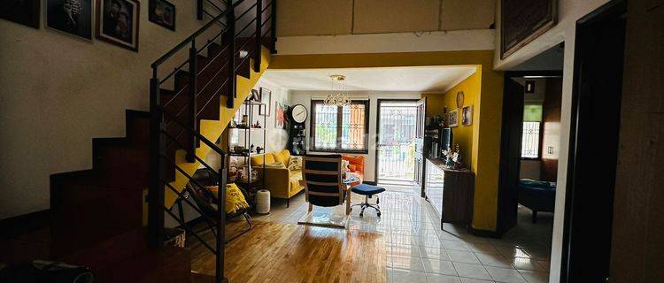 Dijual Rumah Mezzanine Kota Baru Parahyangan 1