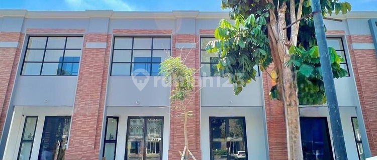For Sale 2-Story Shop House in Graha Natura Wiyung Pakuwon 1