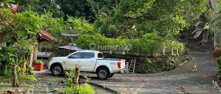 Villa Hadap Laut di Jalan Raya Cisolok Sukabumi 1