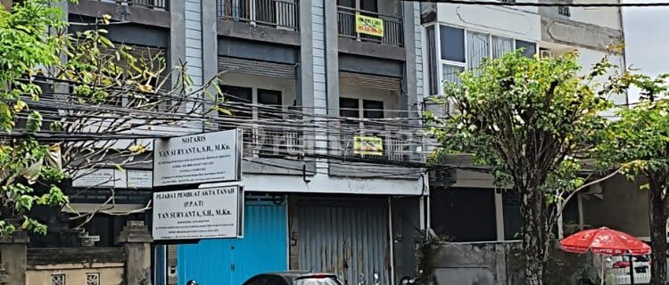 For Sale / For Rent 3-Story Shop House Strategic Location 1