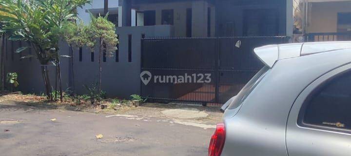 Rumah siap huni hadap timur selatan di Nusaloka 14.5 1
