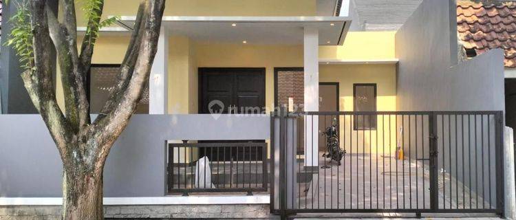 Rumah bangunan baru siap huni bagus rapih di Anggrek loka 1