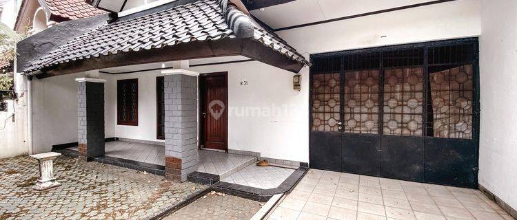 Rumah 1lantai Murah Hadap Utara Lokasi Depan Taman Di Anggrek Loka  1