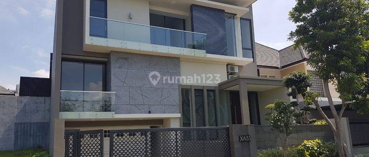 Graha Family Split Level Disewakan 1