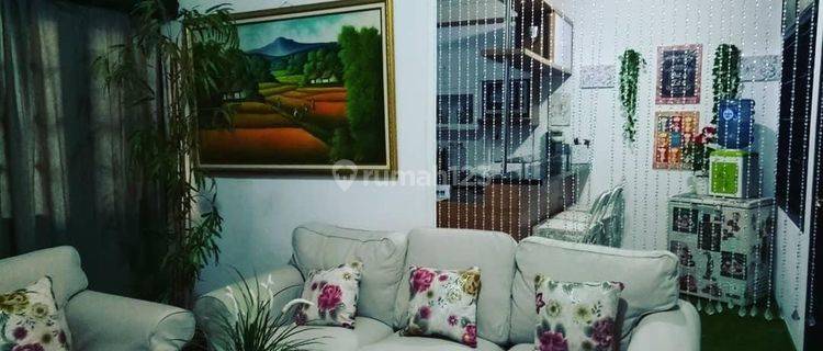 Rumah Terawat di Komplek Titihan Bintaro Jaya 1