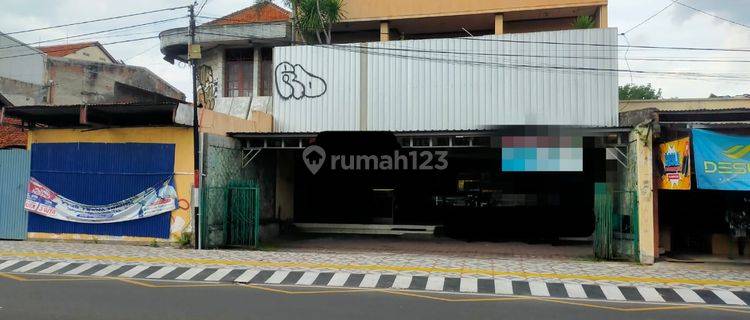 Rumah Usaha 2 Lantai Strategis Di Laweyan Solo 1