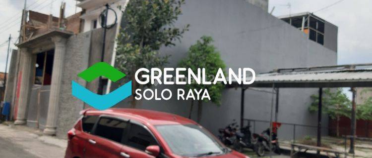 Rumah Kost plus Kantor  di area Nyaman Gilingan Solo 1