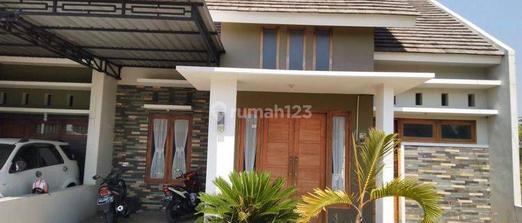 Rumah Cantik Minimalis di Cluster One Gate Mangesti Gentan Solo 1