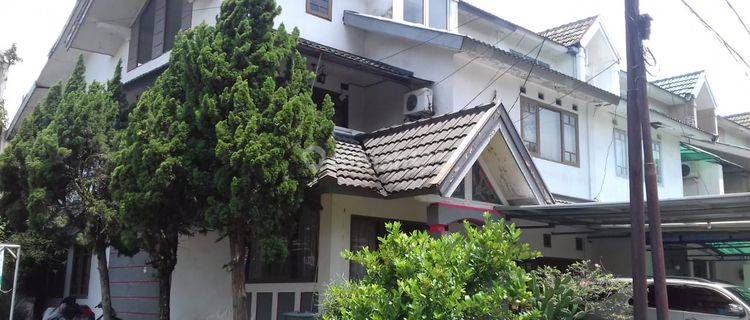 Dijual Rumah Cantik Komplek Taman Hijau, Situ Aksan Bandung 1