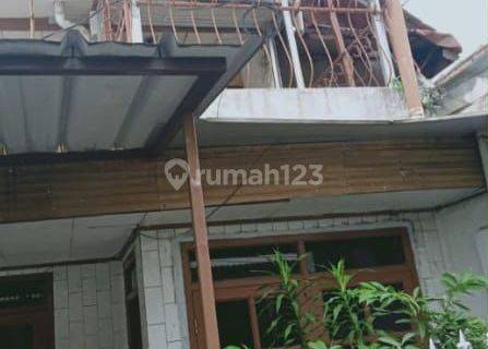 Dijual Rumah Lingkungan Baik di Jl Natawijaya Bandung 1