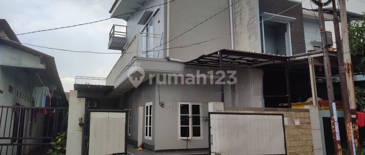 Rumah Kost 2 Lantai Cocok untuk Investasi Taman Harapan Baru Bekasi 1