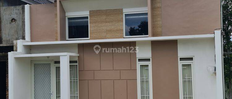 Rumah modern di batu setelah taman bunga jatimpark 4 1