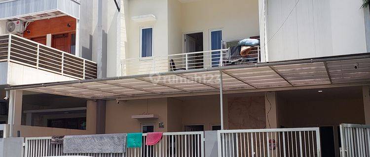 Rumah kost modern industrial di joyoagung area bisnis cafe dan kost kostan 1