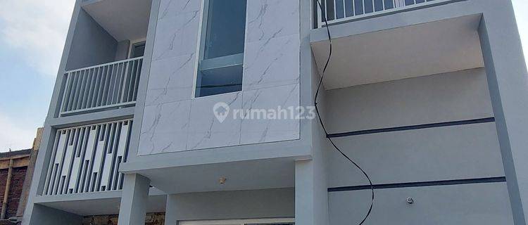 Dijual perumahan murah modern 2 lantai de banna residence karangploso malang  1