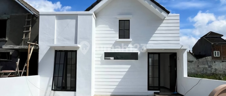 Dijual Rumah American Modern Strategis Di Gadang – Malang Kota 1