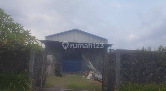 Gudang Akses Tronton Siap Pakai Dekat Jalan Bantul Yogyakarta 1