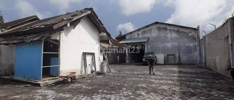 Gudang Akses Truck Dekat Terminal Jombor Dan Ringroad Utara Jogja 1