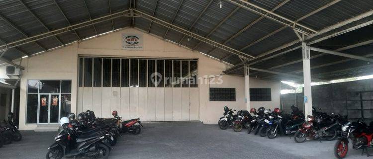 Gudang Akses Kontainer Dekat Jalan Provinsi Jogja Magelang 1