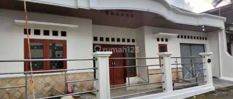Rumah Bagus Dekat Pakuwon Mall Dan Kampus Upn Yogyakarta 1