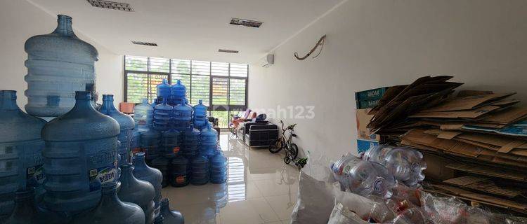 Ruko Siap Pakai Dengan Kawasan Ramai Dan Strategis di Bintaro 1