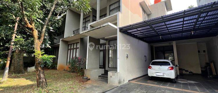 Dijual Rumah Bagus Bangunan Kokoh dan Siap Huni di Bintaro 1