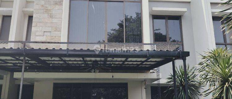 Dijual Rumah Siap Huni, Rapih dan Terawat di Foresta BSD 1