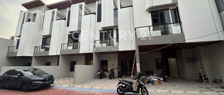 Rumah Baru Cluster Lokasi Super Fantastis Utan Kayu 1