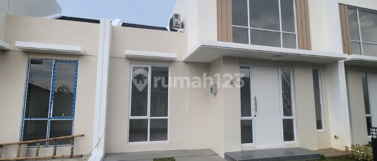 Rumah Baru Minimalis Lokasi Strategis Petals Paramount Tangerang 1