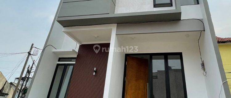 Rumah 2 lantai Model Skandinavian di Cipayung Jakarta Timur  1