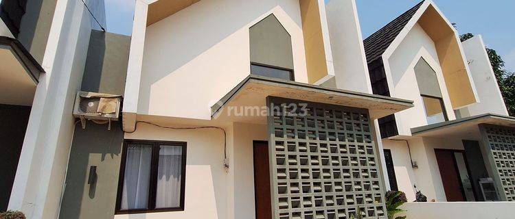 Rumah Mezanine dekat BSD 1