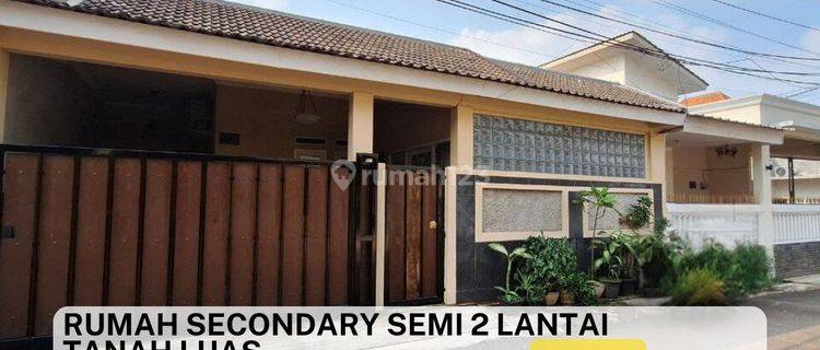 Rumah Secondary Semi 2 Lantai Akses Dekat Stasiun Sudimara 1