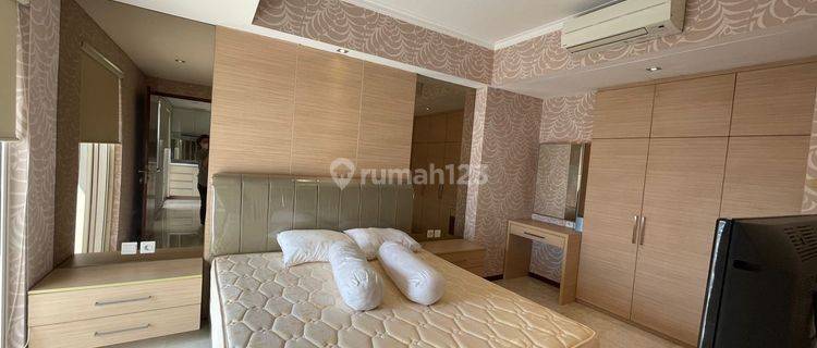 Disewakan Apartemen Royal 2 BR Furnished 1