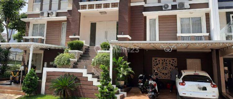 Dijual Rumah Mewah Full Furnish Cantik di Golf Lake Cengkareng 1