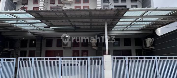 For Sale: 14-Bedroom Boarding House in Bendungan Hilir Area, South Jakarta 1