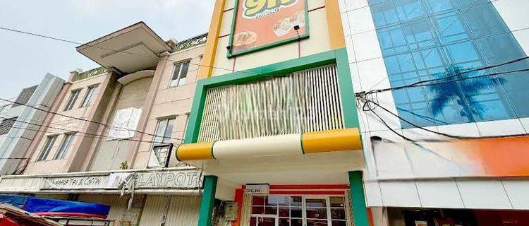 Ruko Pinggir Jalan di Green Garden Jakarta Barat 1