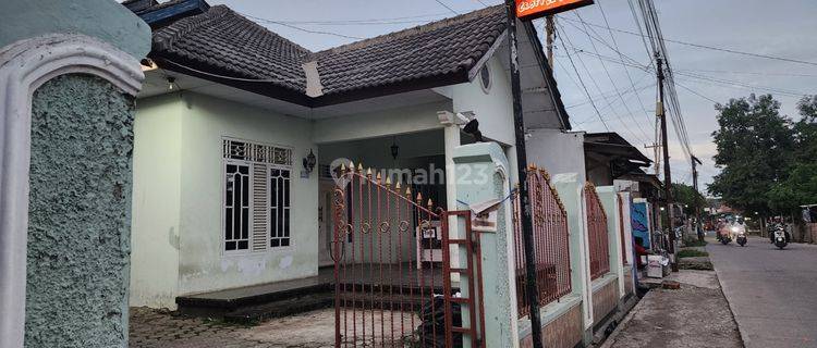 Dijual Rumah di Jl Raya Margasari, Karawang Timur, Jawa Barat  1