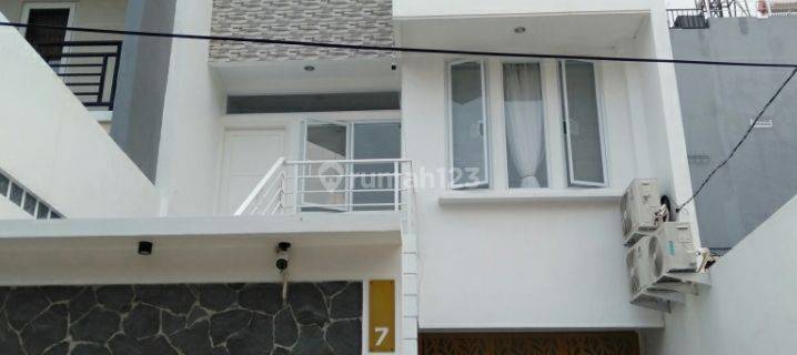 Jual Rumah 3 Lantai Di Jakarta Barat Unfurnished Bagus 1