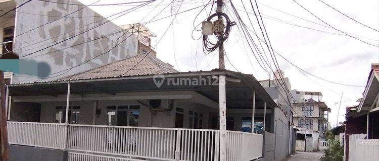 Rumah Nyaman Di Tebet 1